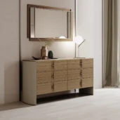 Mobile design italiano lusso, cassettiere moderne in legno con specchio, eleganza e stile per interni raffinati.