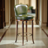 Sgabello da Bar in pelle verde elegante e robusto