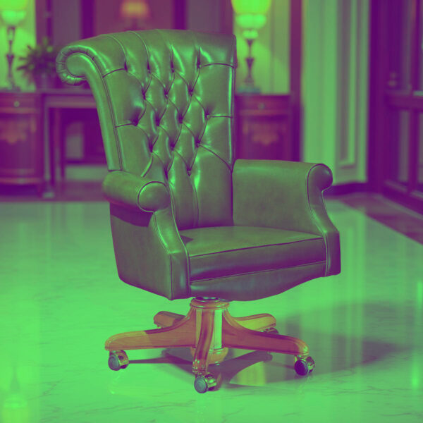Poltrona da ufficio in pelle verde con schienale alto trapuntato e base in legno