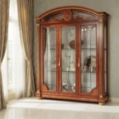 Vetrina in stile Impero in legno massello con ante in vetro, intarsi e dettagli in foglia oro, produzione artigianale italiana.