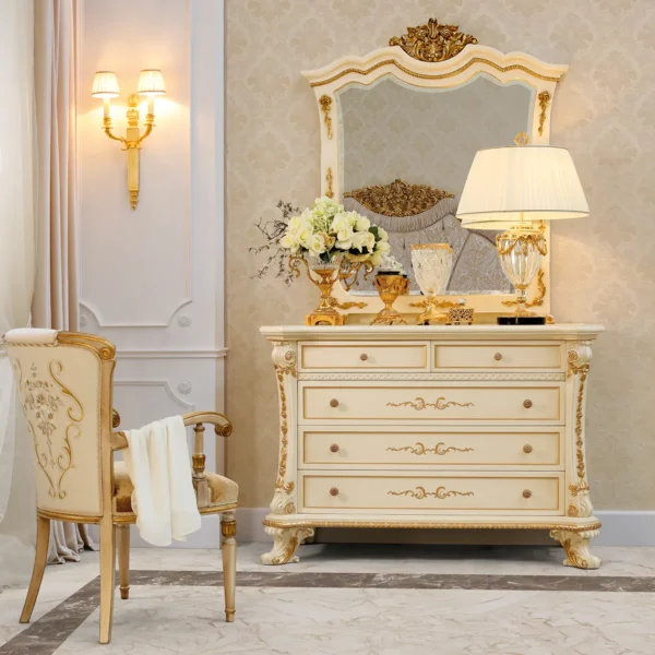 Ambra mirror, carved with gold details, ideal above the collection's chest of drawers