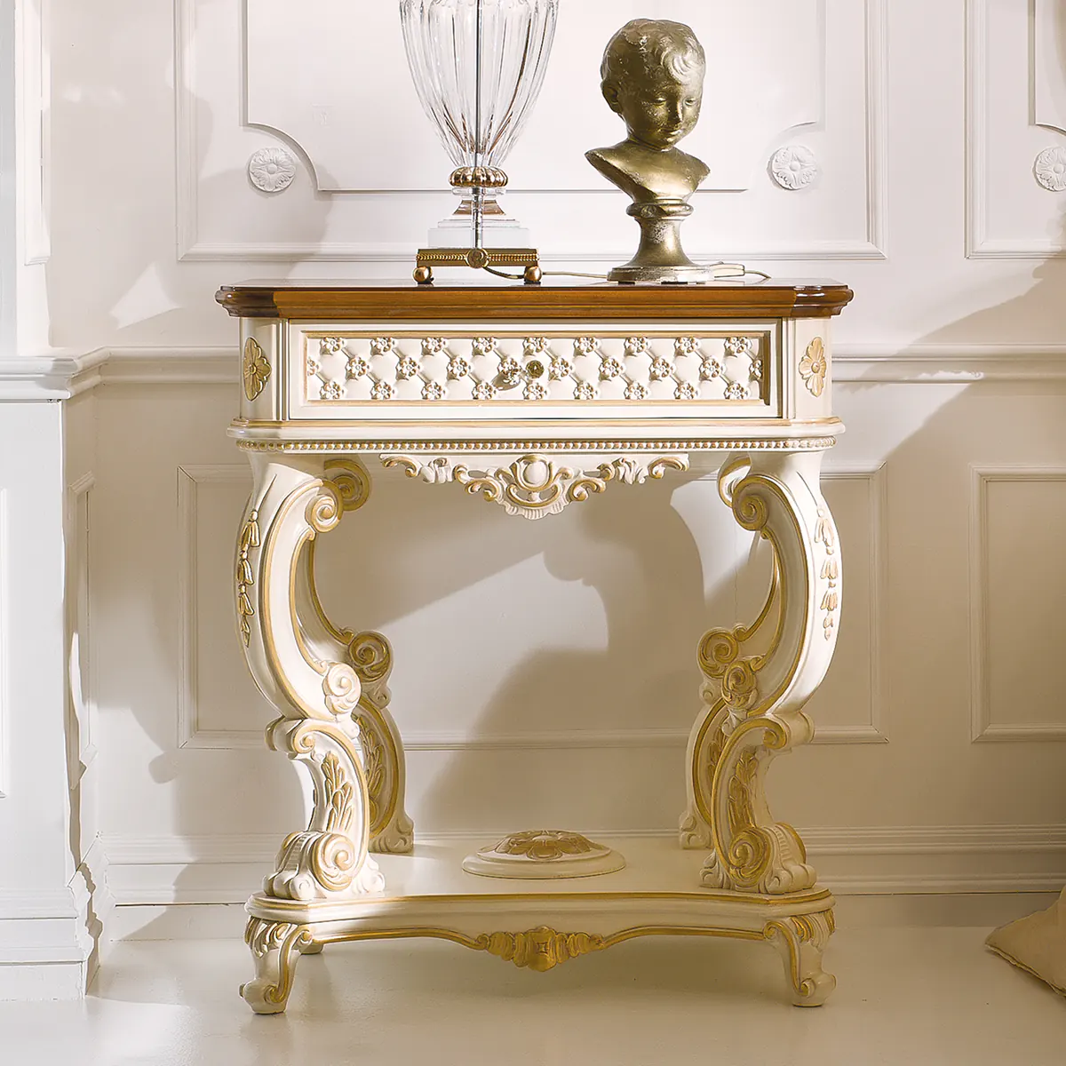 MAGNUM nightstand thumbnail EN Magnum nightstand in carved wood, luxury Italian craftsmanship.