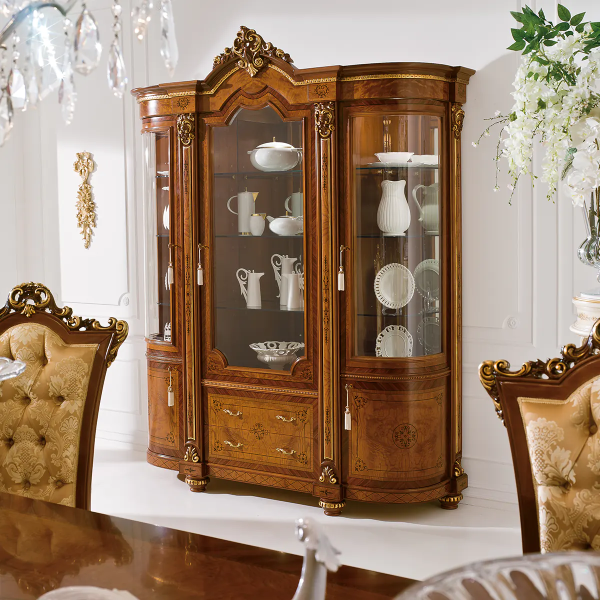 MAGNUM display cabinet thumbnail EN Magnum 3-door display cabinet in carved wood, luxury Italian craftsmanship.