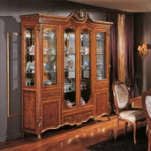 Mondial 4-door display cabinet in carved wood, luxury Italian craftsmanship for spacious rooms.