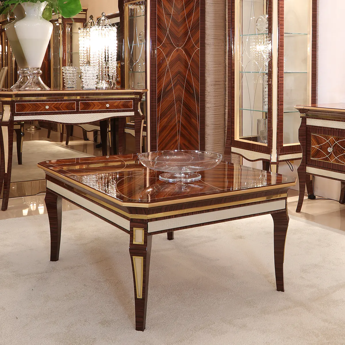 MONTE CARLO LUX coffee table Monte Carlo LUX rectangular coffee table in inlaid wood, elegant setting.