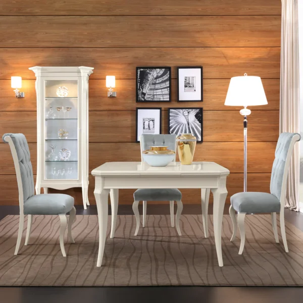 Monte Carlo square extendable table in solid wood, dining room setting.