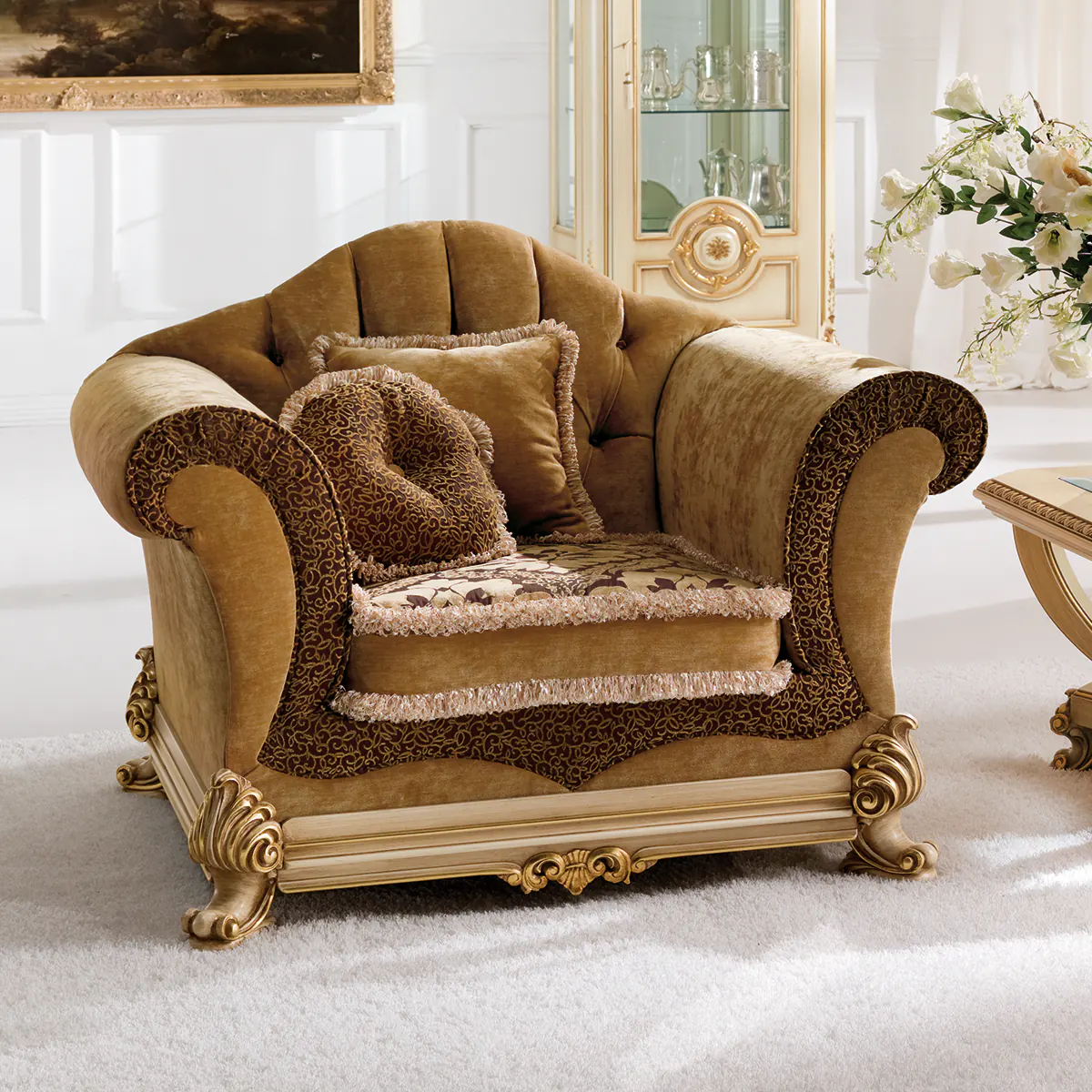 PRESTIGE sofa armchair Prestige armchair in carved wood with gold details.