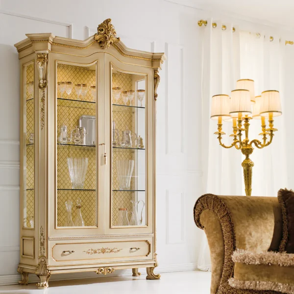 Prestige 2-door lacquered display cabinet.