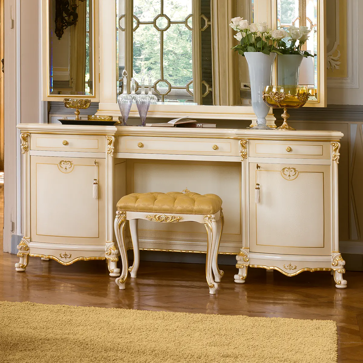 PRINCESSE makeup vanity dresser Princesse vanity dresser with mirror, carved wood.